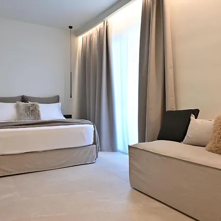 Rhotheon In Rhodes Apartment