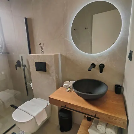 Rhotheon In Rhodes - Private Pool In Selected アパート