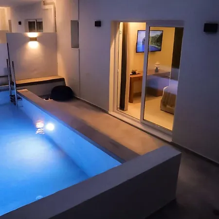 Rhotheon In Rhodes - Private Pool In Selected アパート