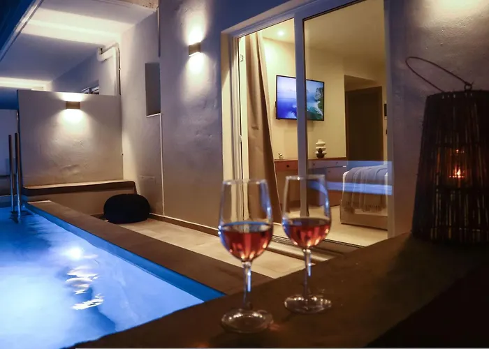 公寓 Rhotheon In Rhodes - Private Pool In Selected 伊利索斯