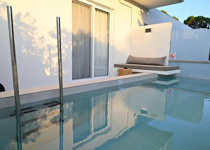 Rhotheon In Rhodes - Private Pool In Selected شقة