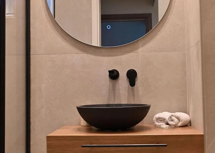 公寓 Rhotheon In Rhodes - Private Pool In Selected 伊利索斯