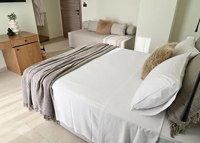 Rhotheon In Rhodes - Private Pool In Selected