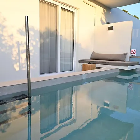 Rhotheon In Rhodes - Private Pool In Selected 아파트