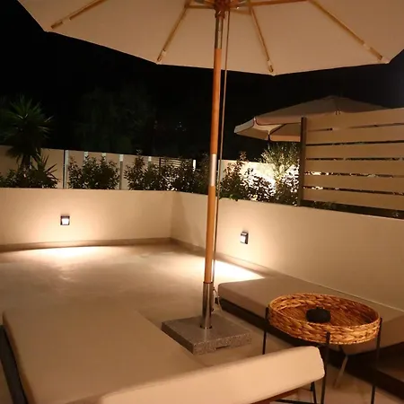 公寓 Rhotheon In Rhodes - Private Pool In Selected *